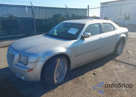 2007 Chrysler 300C из США, поврежденный, VIN 2C3KK63H27H758973